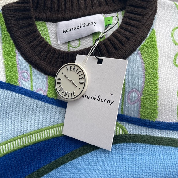 House of Sunny HYPNOTISE LANDSCAPE
SKU: VOL1901M
Size: M - Picture 2 of 4